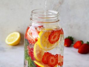 Cách làm nước detox giảm cân