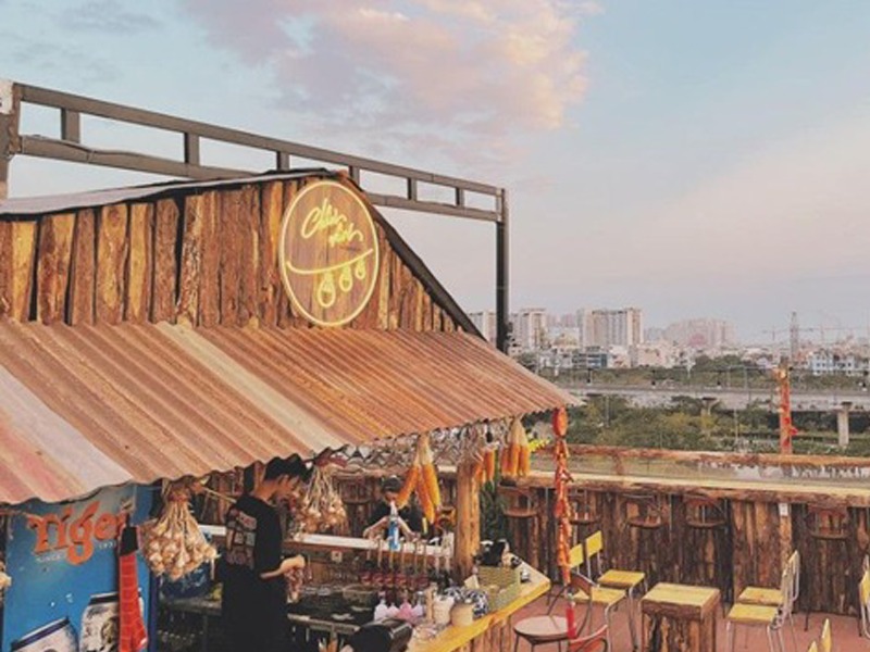 Chênh vênh Rooftop Cafe