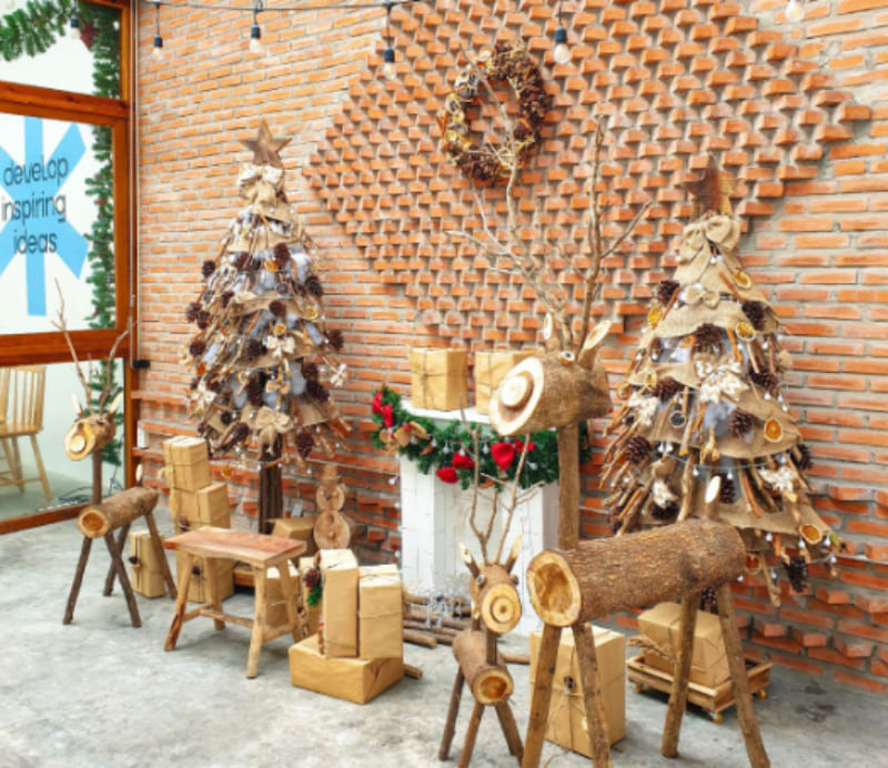 quán cà phê trang trí noel đẹp ở sài gòn