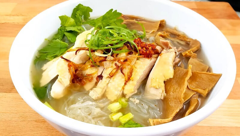 cách làm món gà nấu măng khô