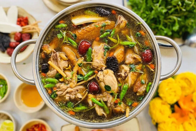 món gà nấu ớt hiểm