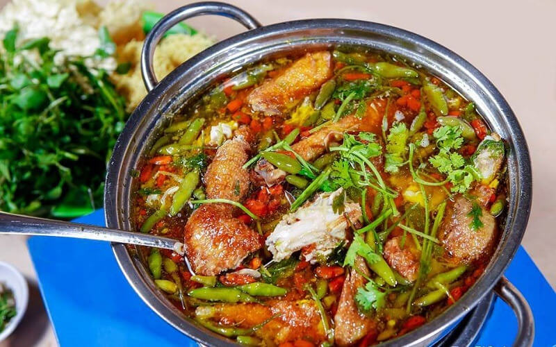 món gà nấu ớt hiểm