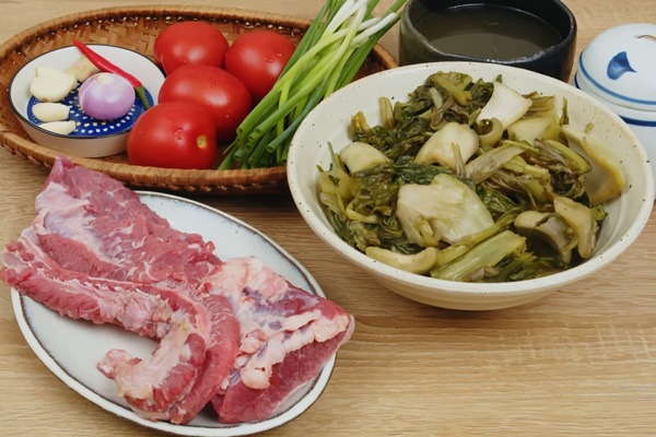 cách nấu món canh thịt bò dưa chua