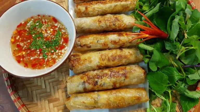 Hướng dẫn cách làm bánh đa nem ngon không thể cưỡng lại