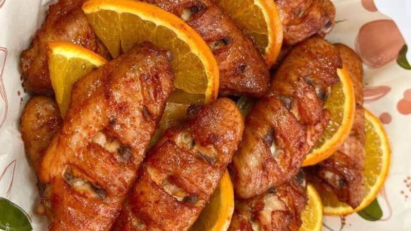 Món gà nướng mật ong thơm lừng, da giòn rụm
