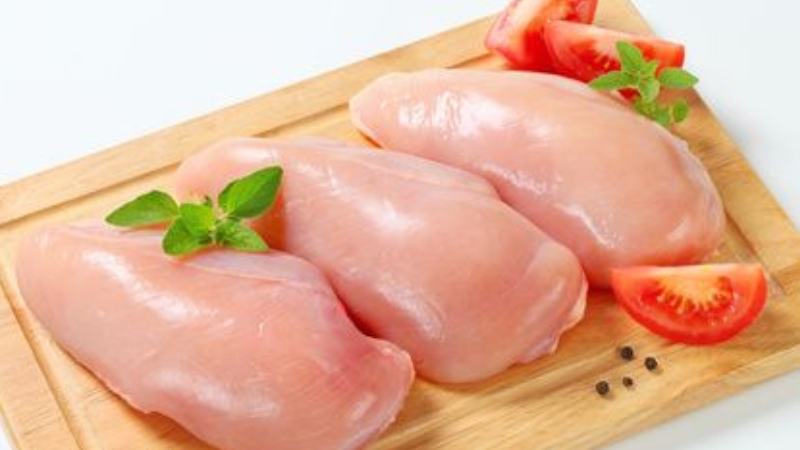 cách làm ức gà chiên nước mắm đậm đà