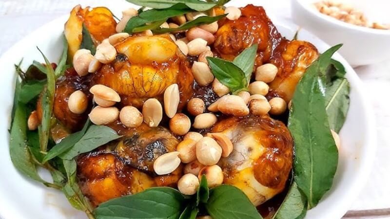 cách làm hột vịt lộn rang me don gian