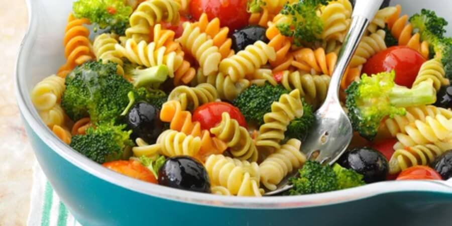 Cách làm salad nui